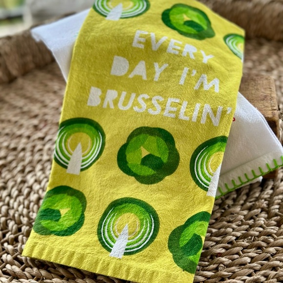 2 Funny Kitchen Towels - Picture 1 of 7